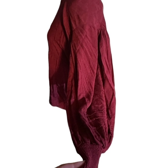 EUC Maurices Maroon Colored Blouse. Size 2xl - Picture 5 of 5